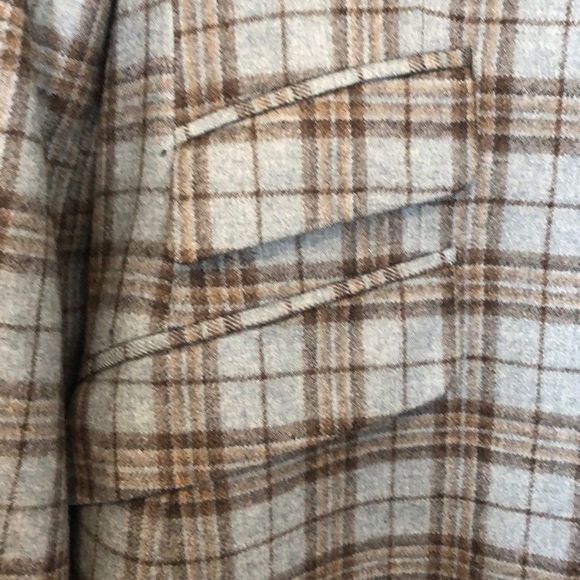 Beautiful wool/cashmere/silk sport coat. Size 44R - Picture 6 of 8